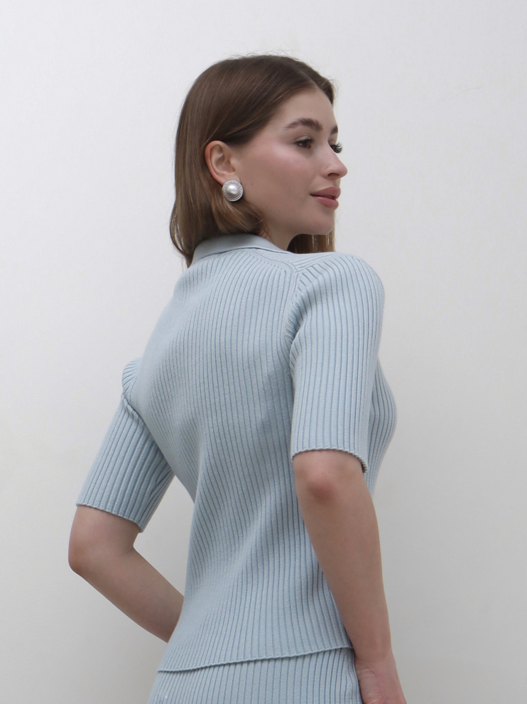 Топ с воротником