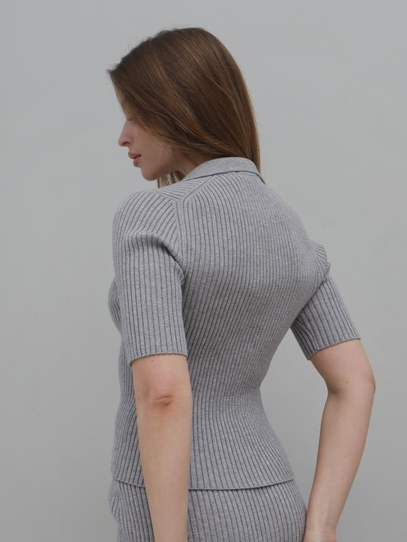 Топ с воротником