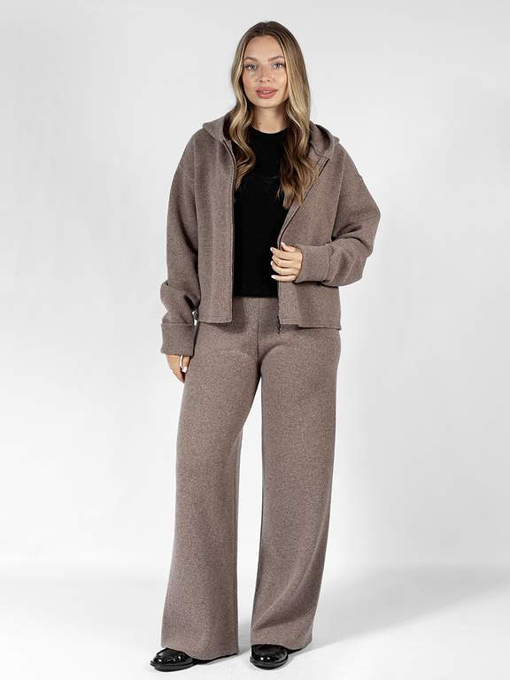 Кофта трикотажная