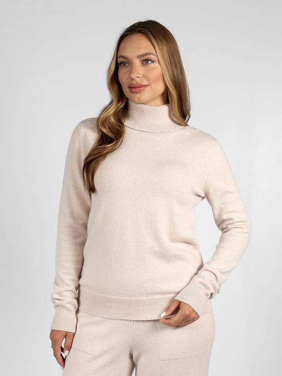 Свитер трикотажный