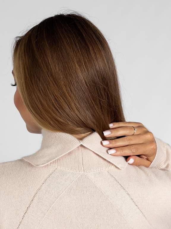 Свитер трикотажный