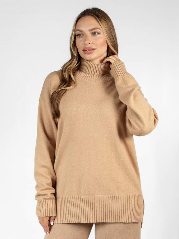 Свитер трикотажный