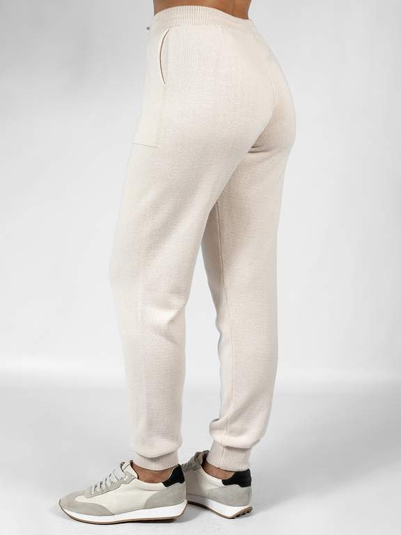 Брюки трикотажные