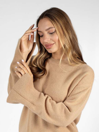 Светр трикотажний