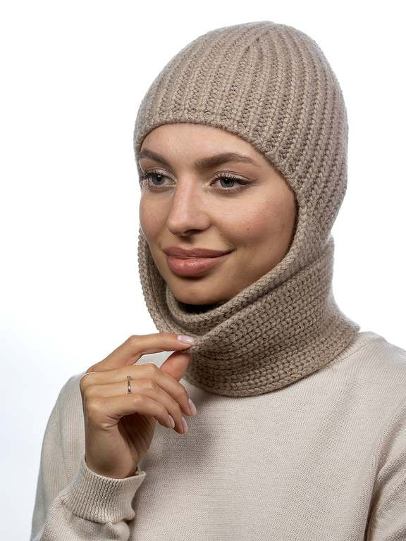 Шапка Надия