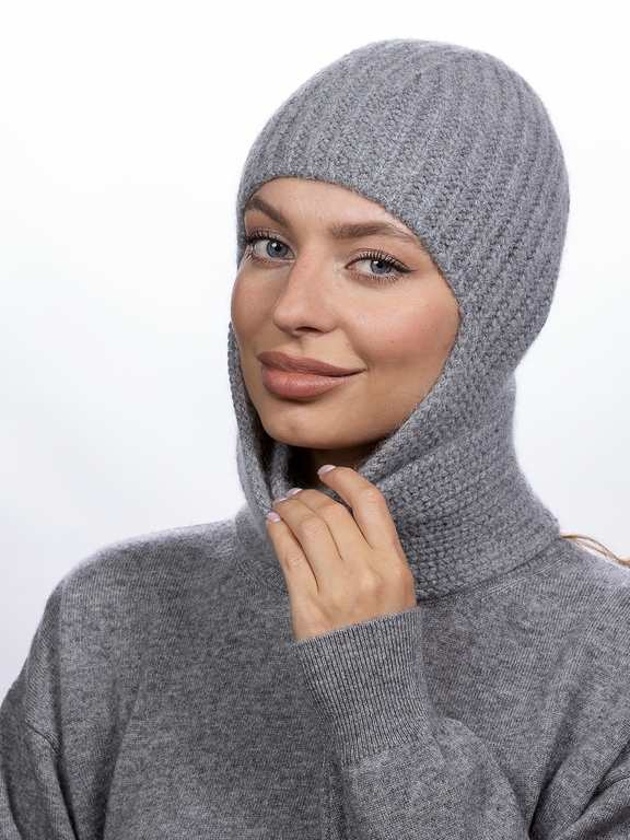 Шапка Надия