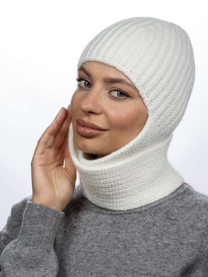 Шапка Надия